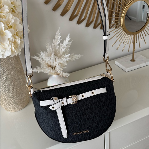 Michael Kors Black and White Emilia Medium Logo Shoulder Bag - Picture 5 of 8